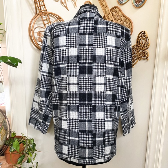 SOLD Vintage 80s Houndstooth Oversized Boxy Wool Blazer Shacket - Picture 2 of 8